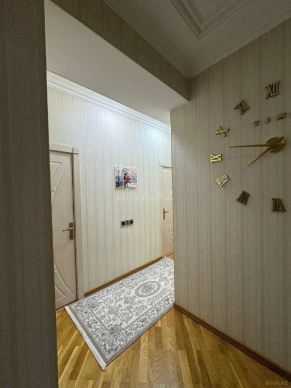 Satılır 4 otaqlı mənzil 115 m²