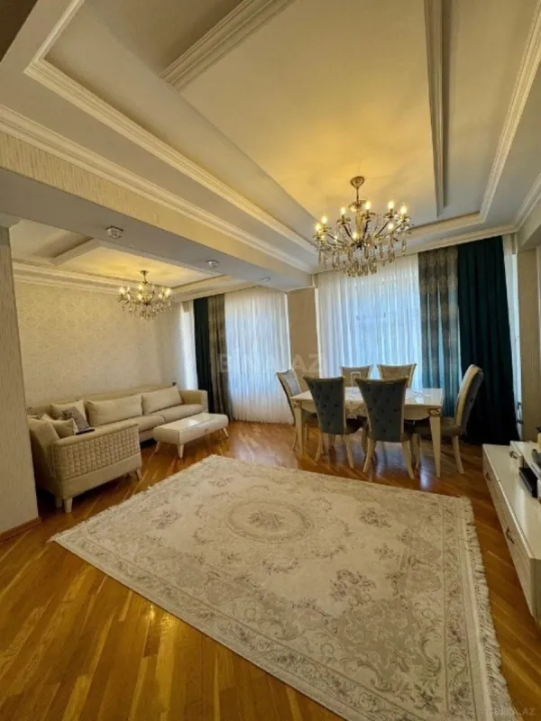 Satılır 4 otaqlı mənzil 115 m²