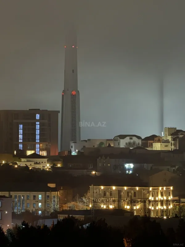 Satılır 3 otaqlı mənzil 140 m²