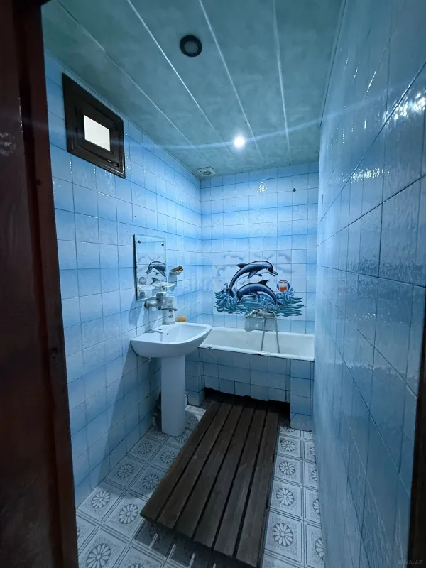 Satılır 4 otaqlı mənzil 100 m²