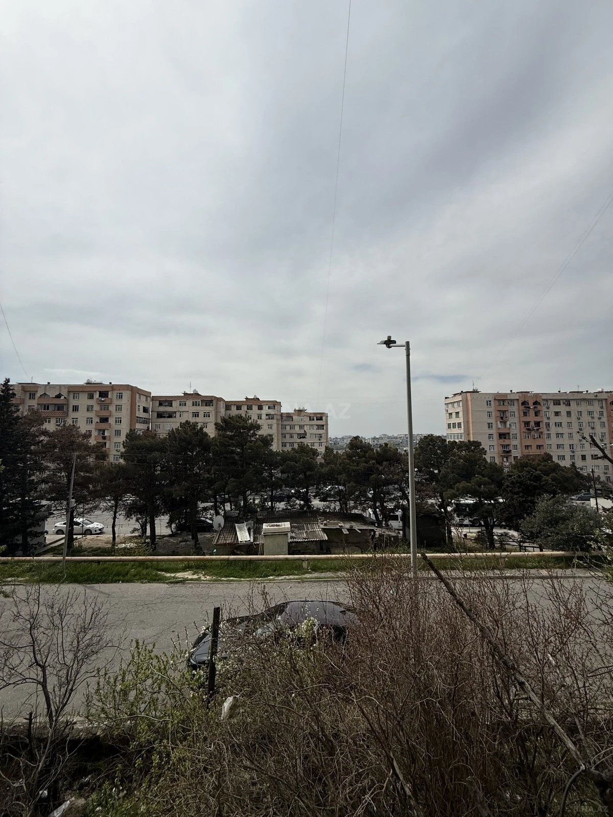 Satılır 4 otaqlı mənzil 100 m²