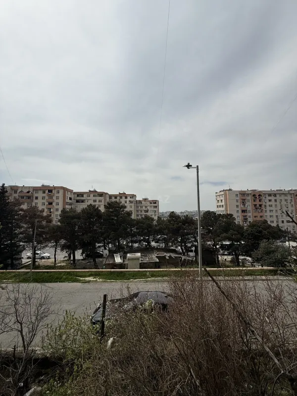 Satılır 4 otaqlı mənzil 100 m²