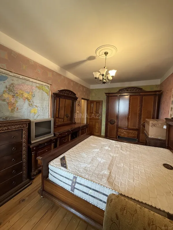 Satılır 4 otaqlı mənzil 100 m²