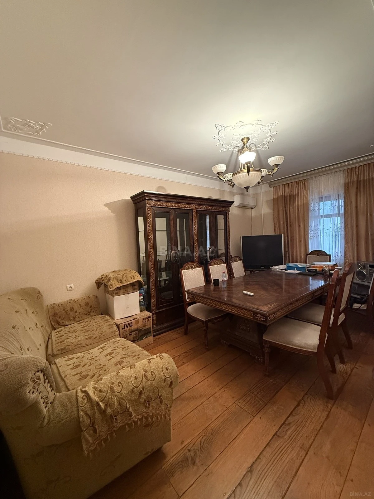 Satılır 4 otaqlı mənzil 100 m²