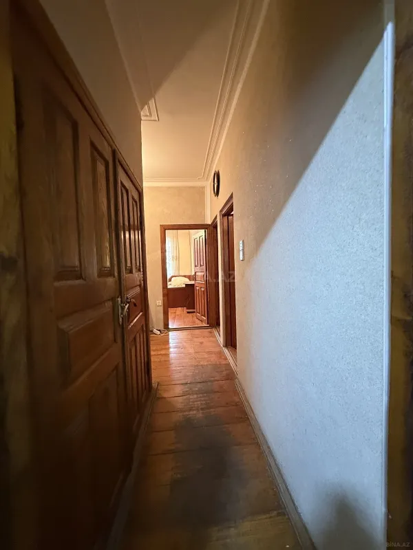 Satılır 4 otaqlı mənzil 100 m²