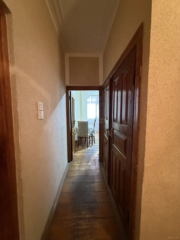 Satılır 4 otaqlı mənzil 100 m²