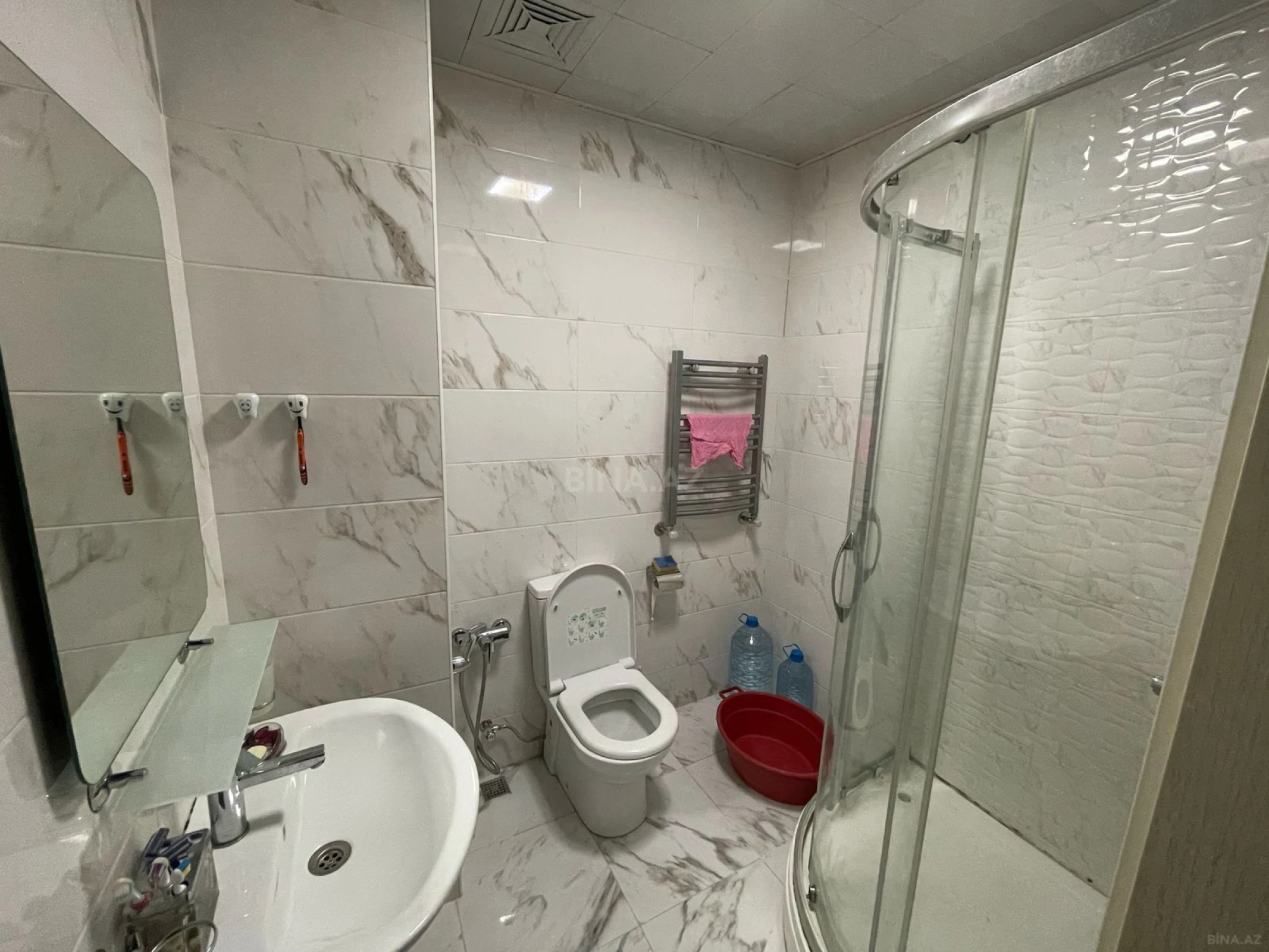Kirayə verilir 2 otaqlı mənzil 80 m²