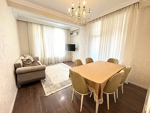 Kirayə verilir 2 otaqlı mənzil 80 m² — Bakı, Nərimanov 2 otaq 80.00 m²