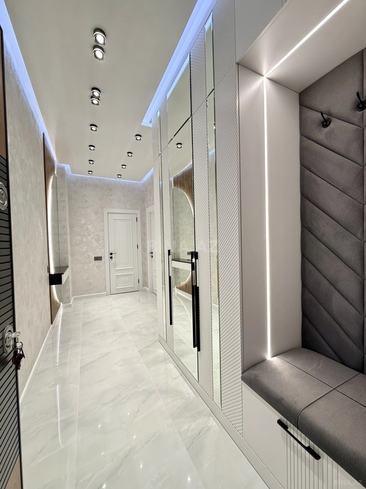 Satılır 2 otaqlı mənzil 55 m²