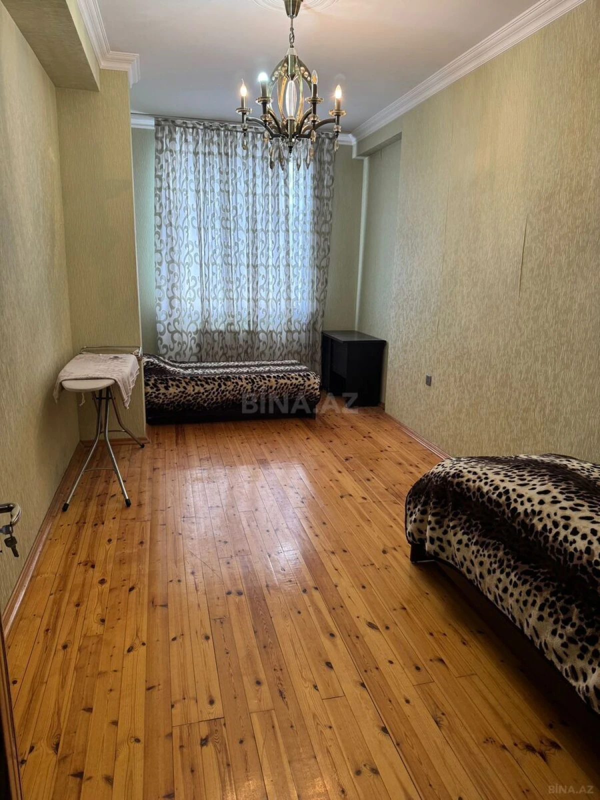 Kirayə verilir 3 otaqlı mənzil 127 m²