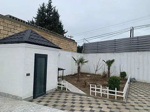 Satılır 3 otaqlı həyət evi 125 m²