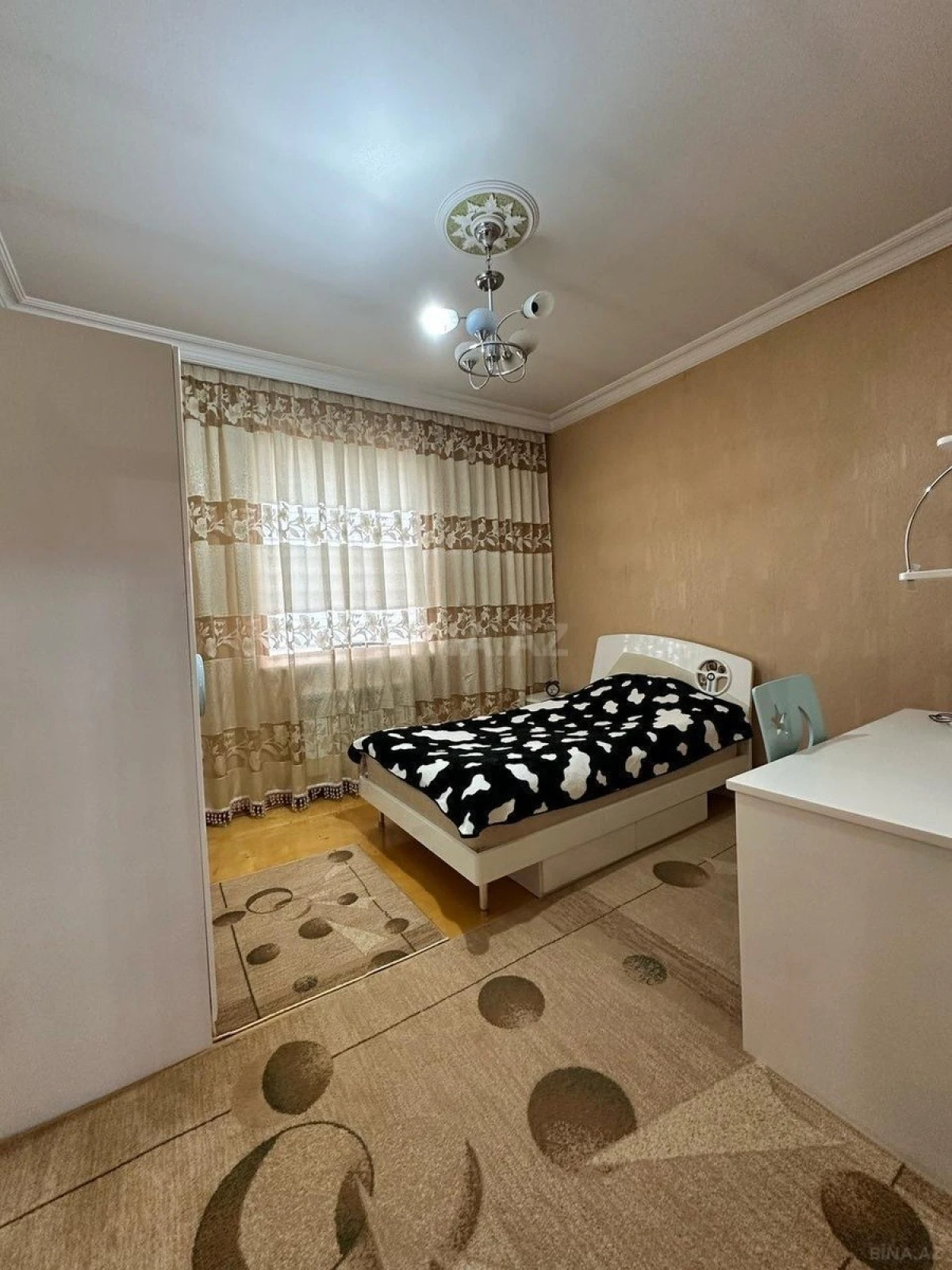 Satılır 7 otaqlı həyət evi 220 m²