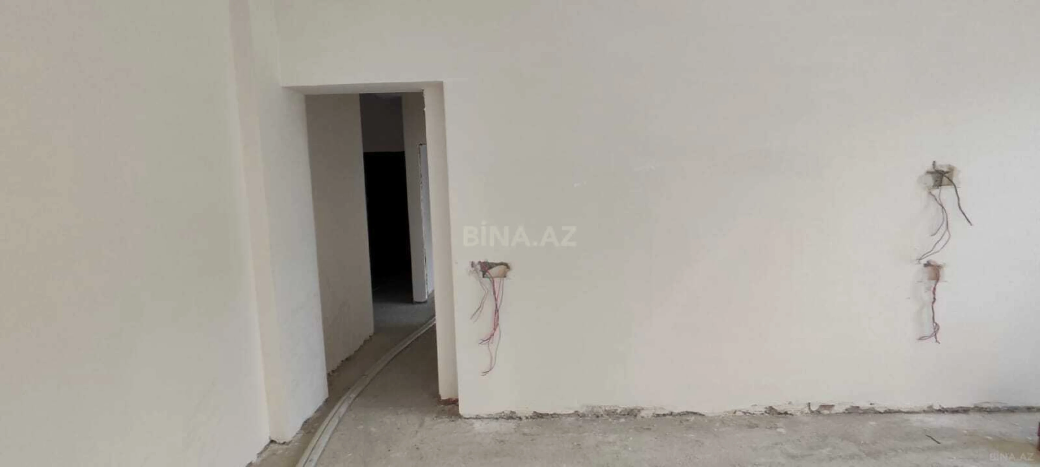 Satılır 2 otaqlı mənzil 74 m²