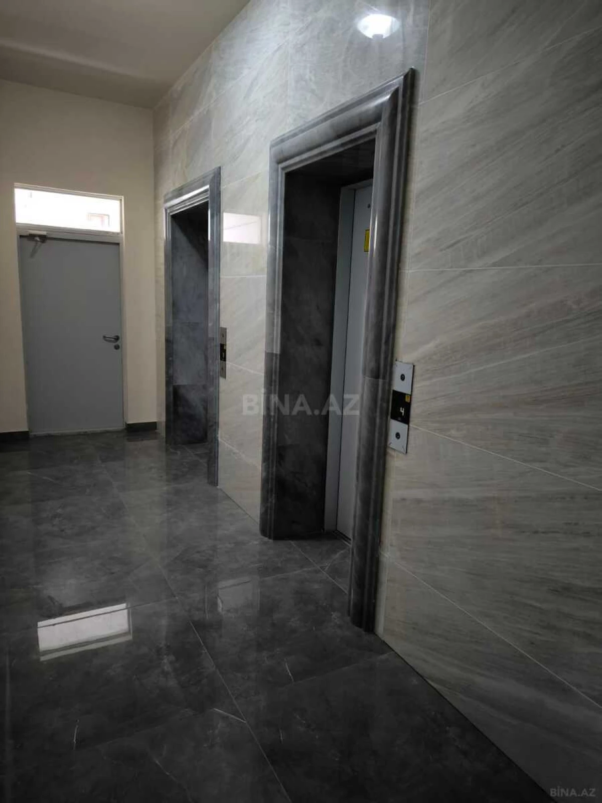 Satılır 2 otaqlı mənzil 74 m²