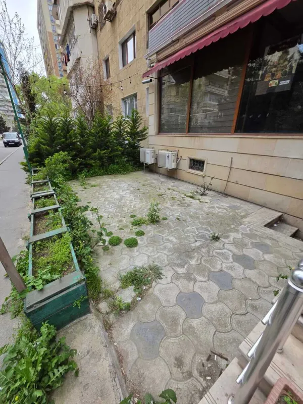 Kirayə verilir obyekt 155 m²