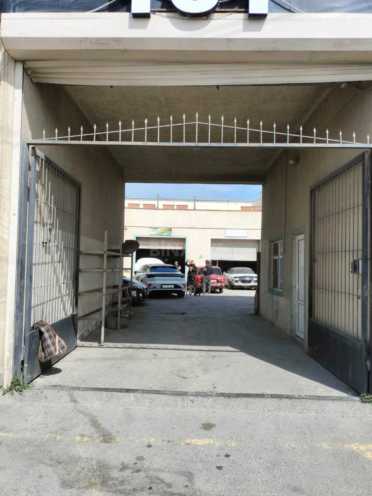 Satılır obyekt 600 m²