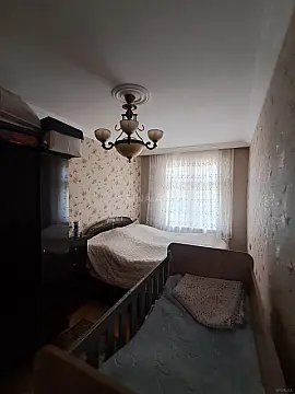 Satılır 4 otaqlı mənzil 90 m²