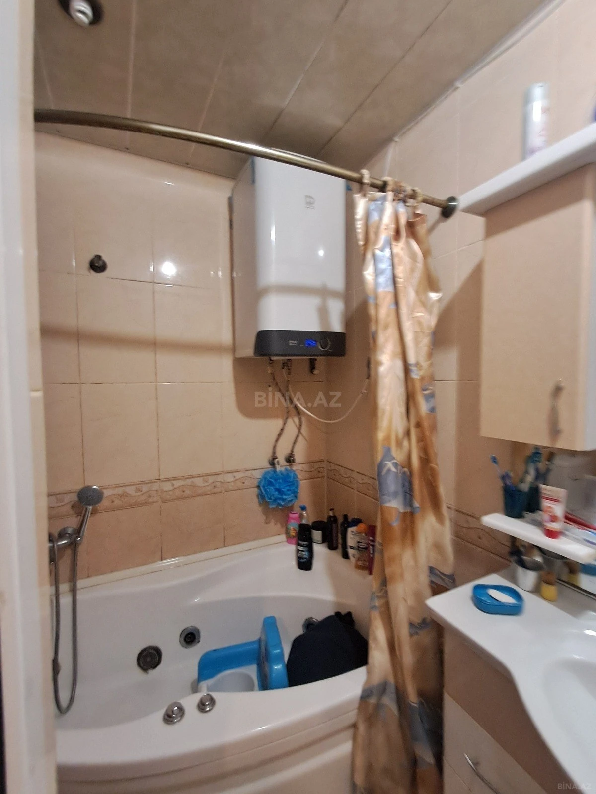 Satılır 4 otaqlı mənzil 90 m²