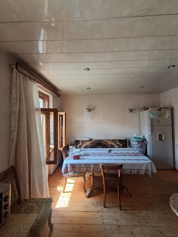 Satılır 4 otaqlı mənzil 90 m²