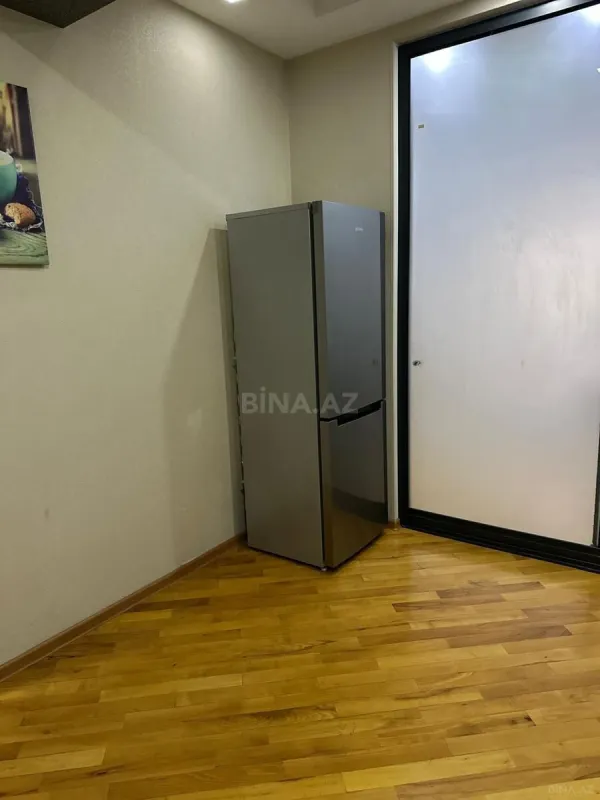 Kirayə verilir 2 otaqlı mənzil 75 m²