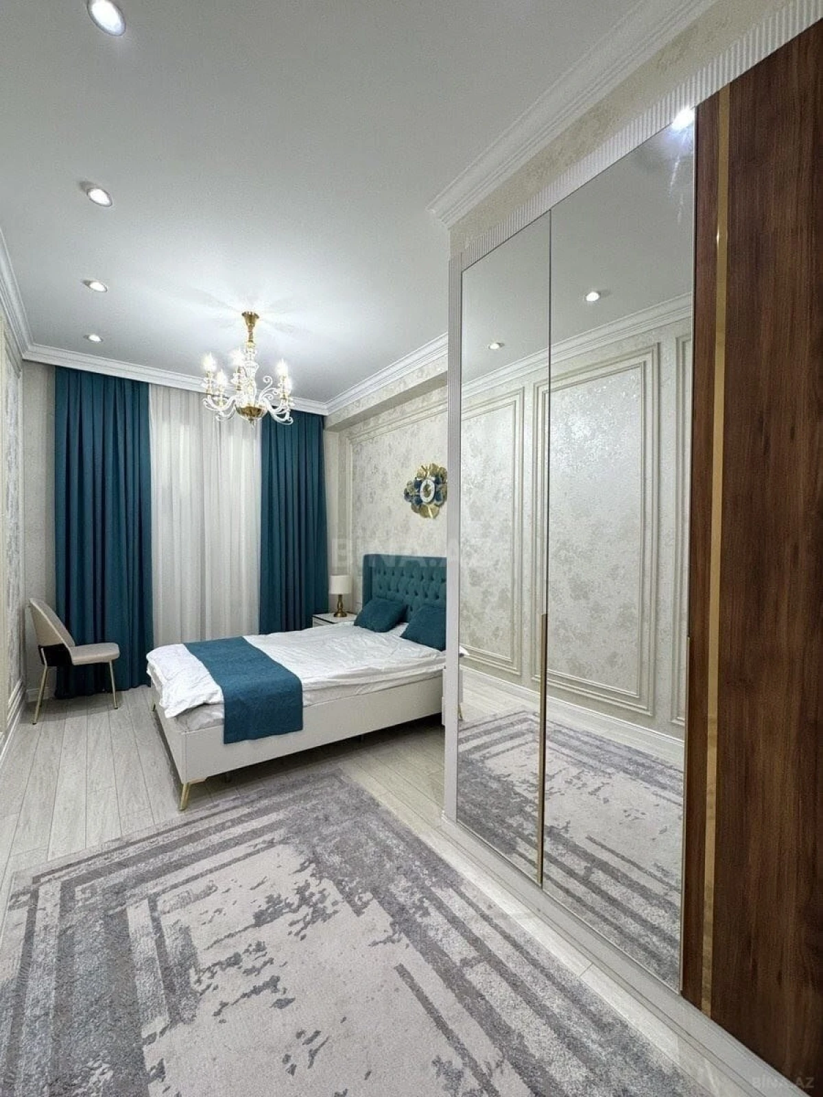 Kirayə verilir 3 otaqlı mənzil 110 m²