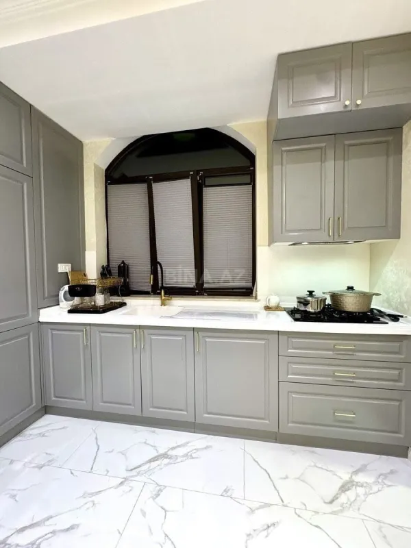 Kirayə verilir 3 otaqlı mənzil 110 m²