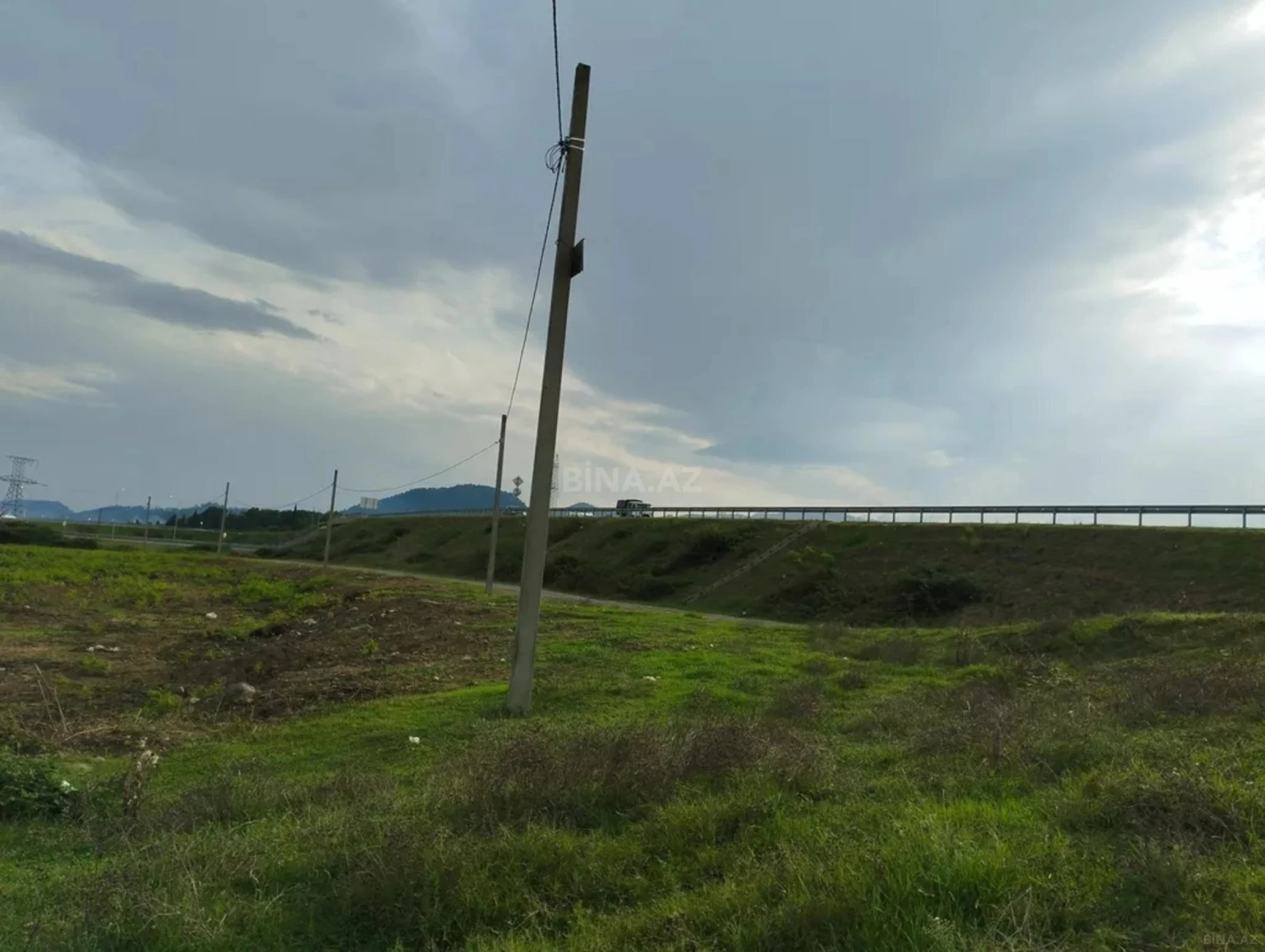 Satılır torpaq sahəsi 12 m²