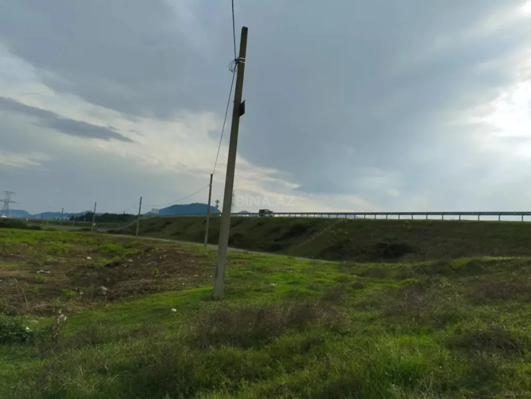 Satılır torpaq sahəsi 12 m²