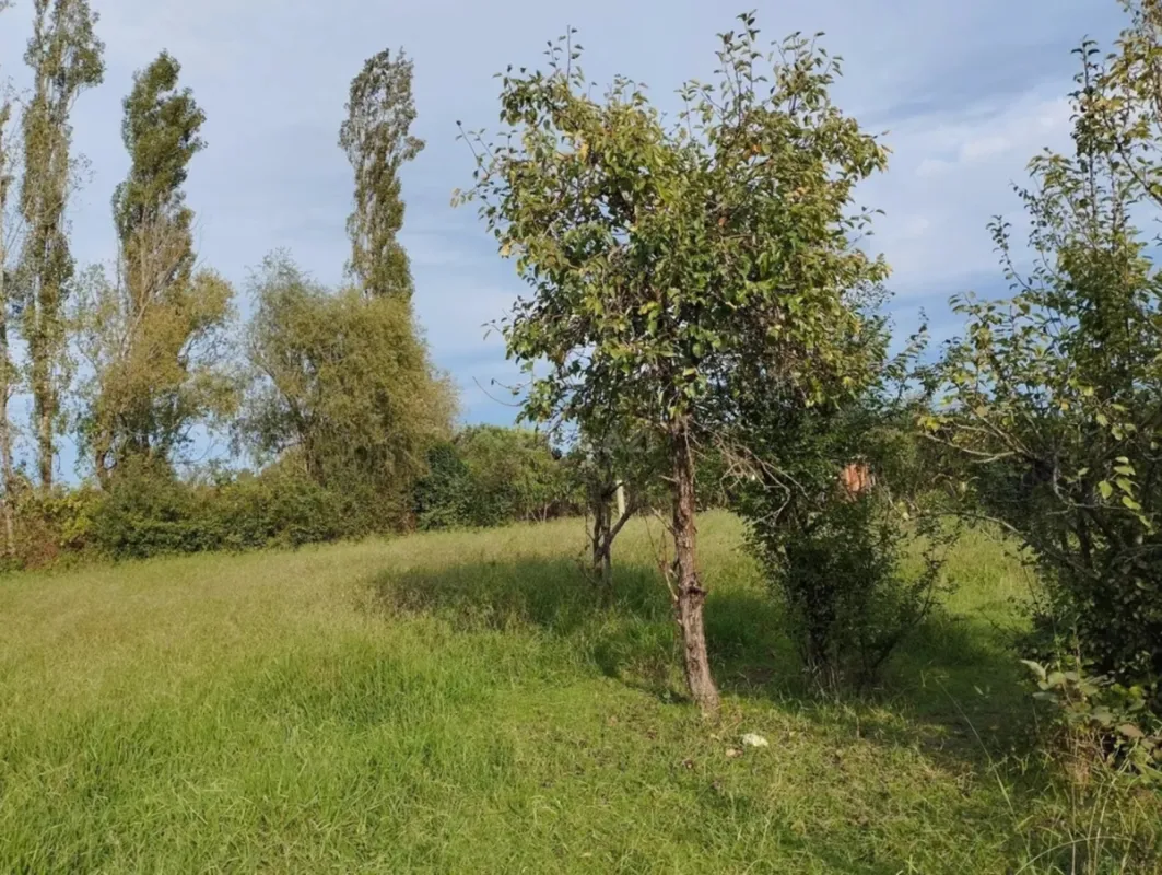 Satılır torpaq sahəsi 12 m²