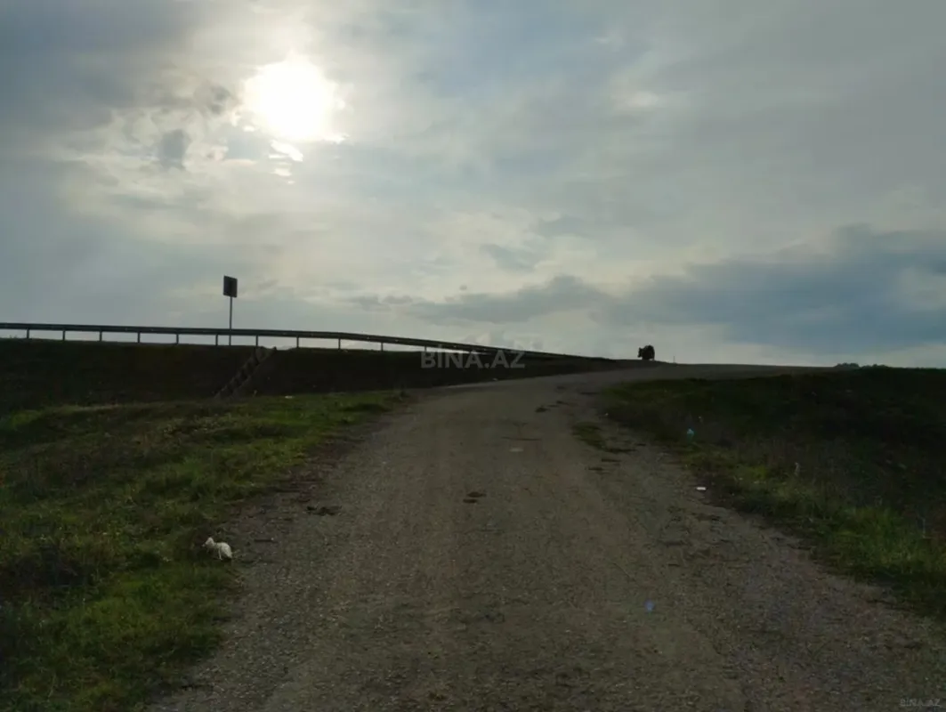 Satılır torpaq sahəsi 12 m²