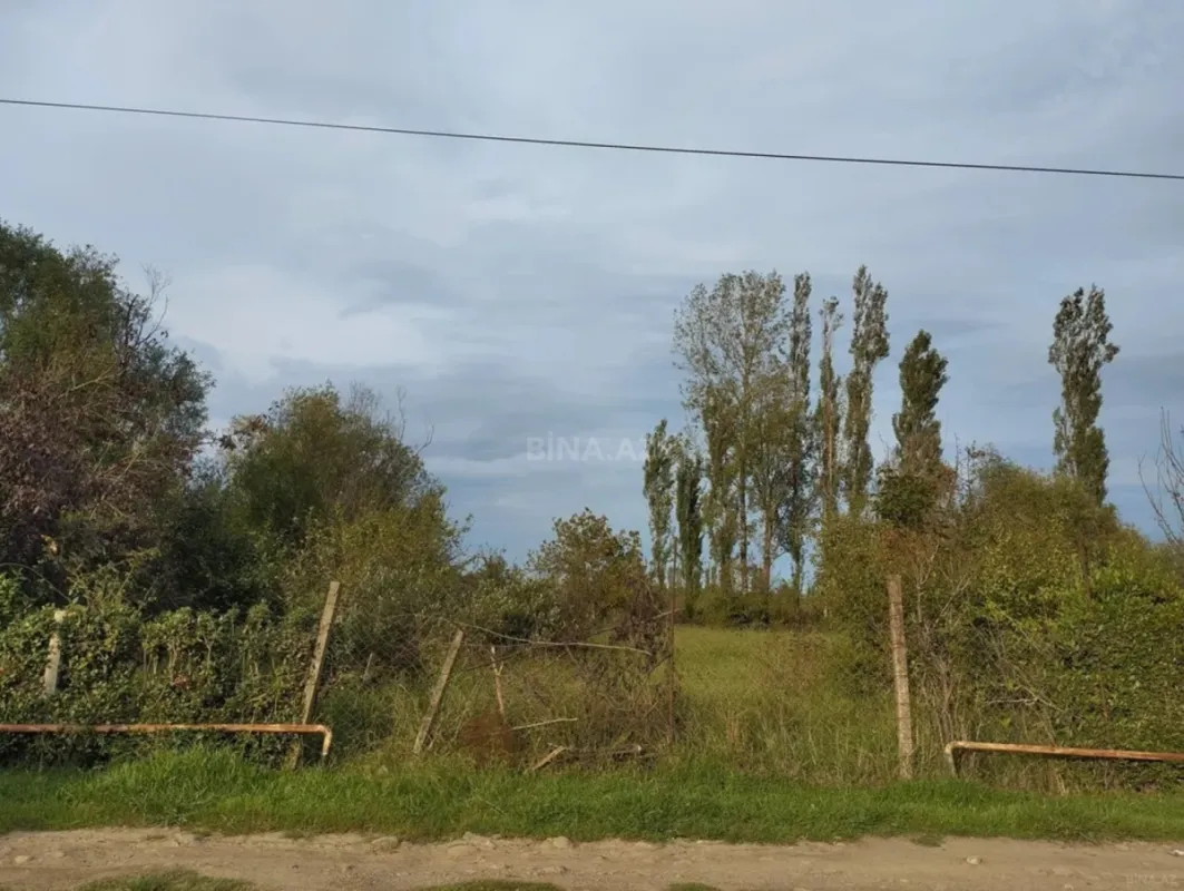 Satılır torpaq sahəsi 12 m²