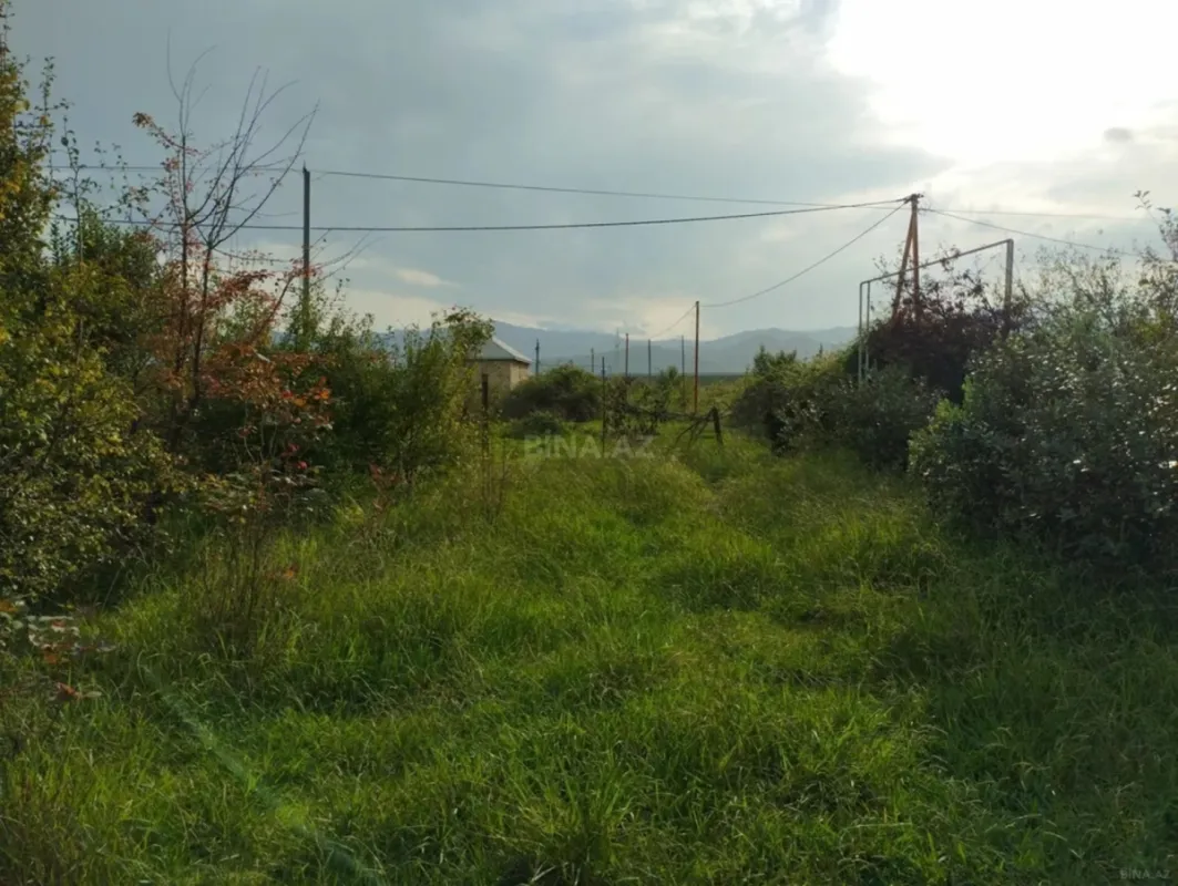 Satılır torpaq sahəsi 12 m²