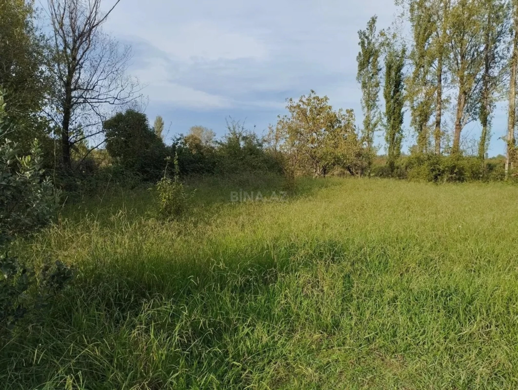 Satılır torpaq sahəsi 12 m²