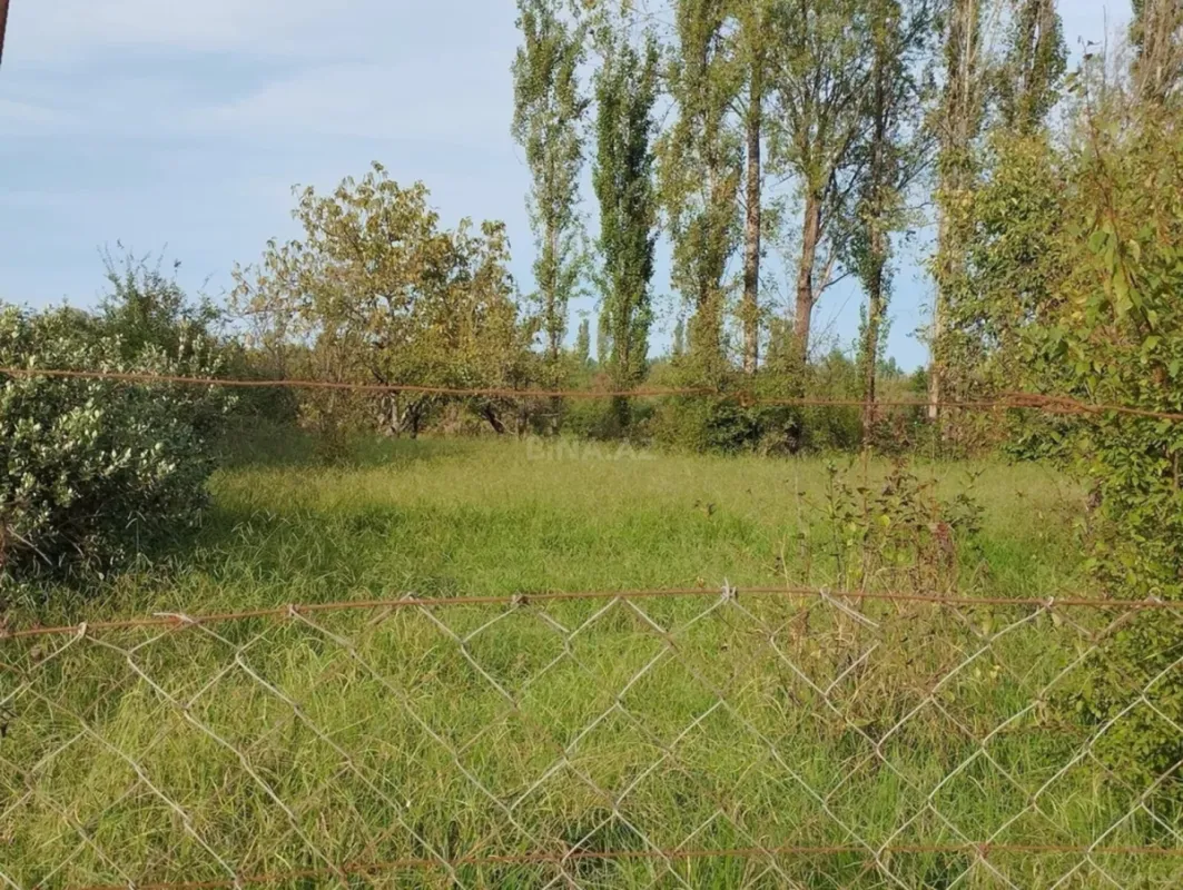 Satılır torpaq sahəsi 12 m²