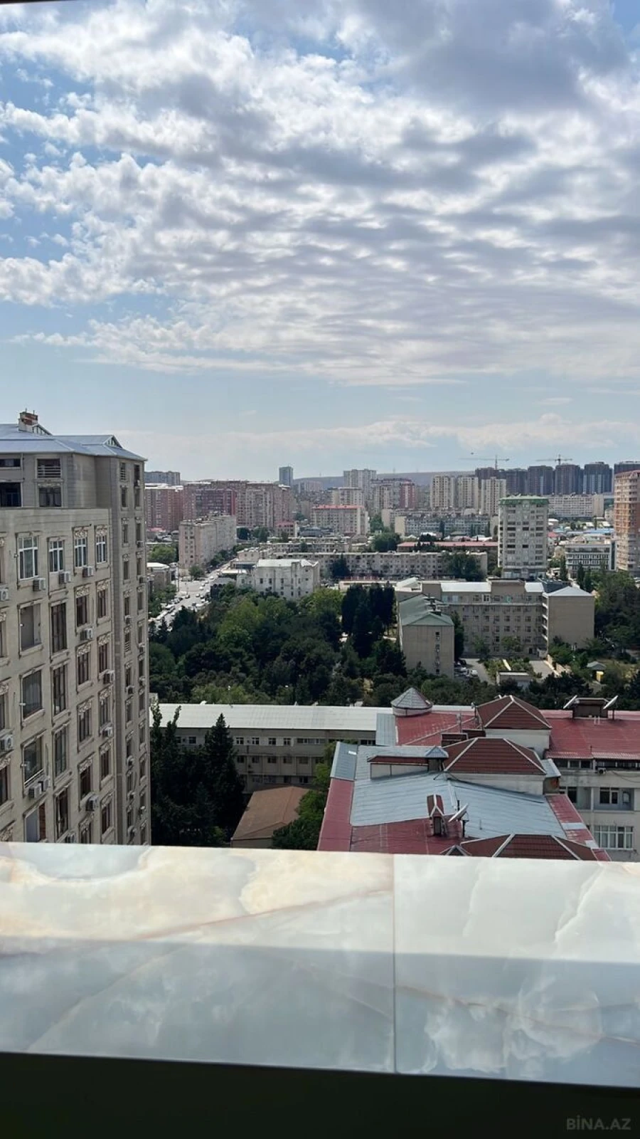 Kirayə verilir 3 otaqlı mənzil 110 m²