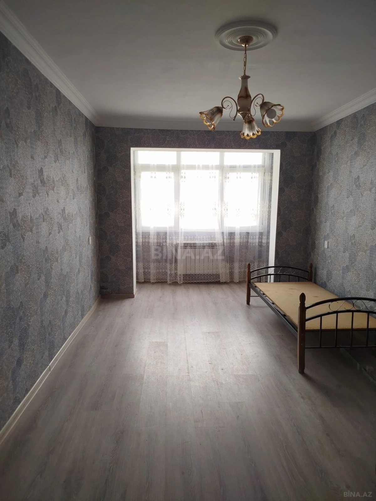 Satılır 3 otaqlı mənzil 76 m²