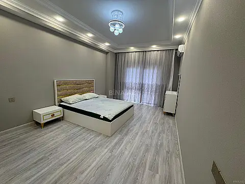 Kirayə verilir 3 otaqlı mənzil 130 m²