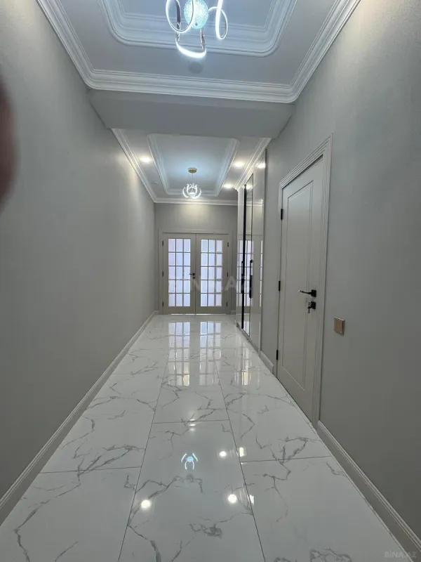 Kirayə verilir 3 otaqlı mənzil 130 m²