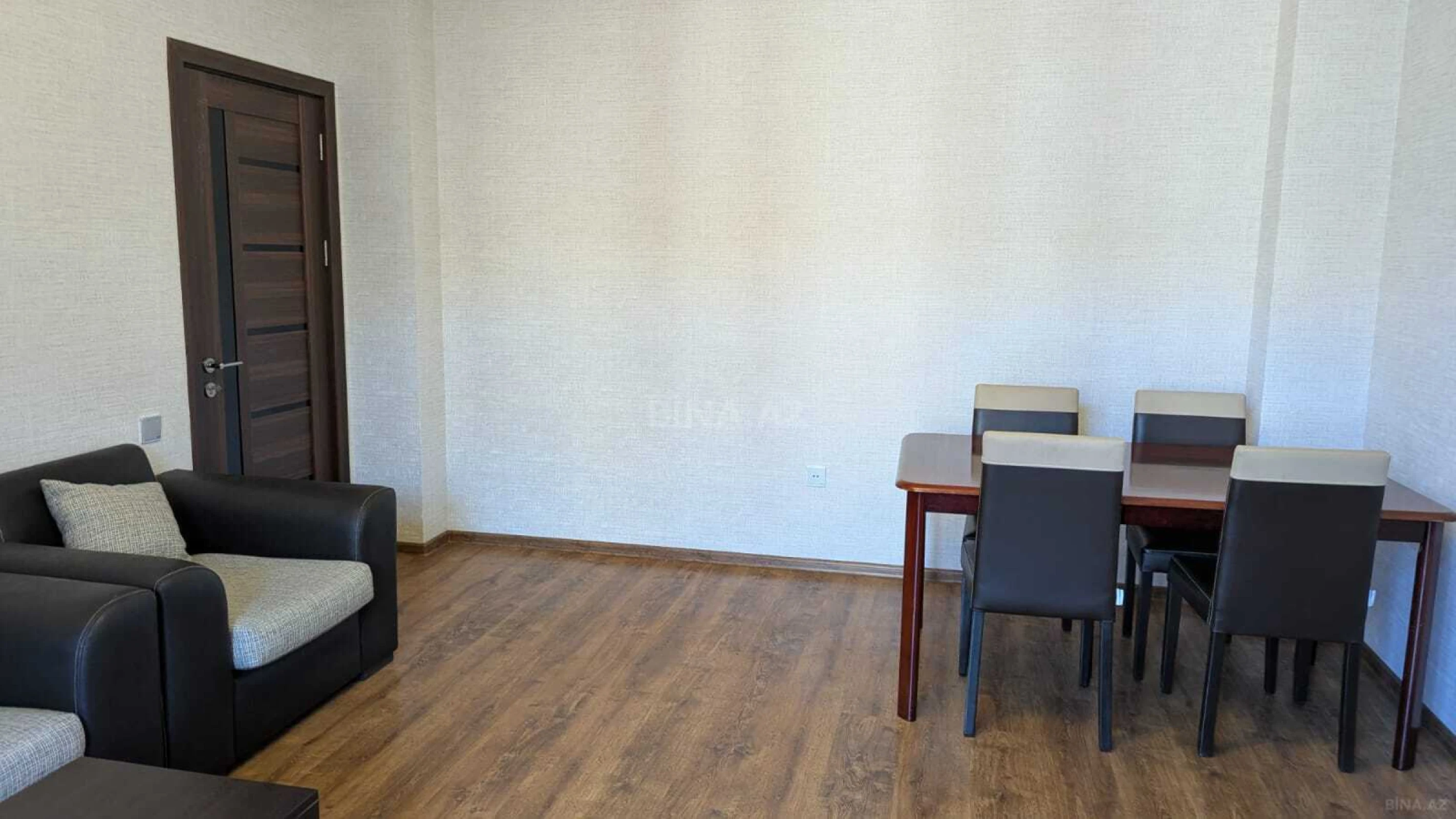 Kirayə verilir 2 otaqlı mənzil 67 m²