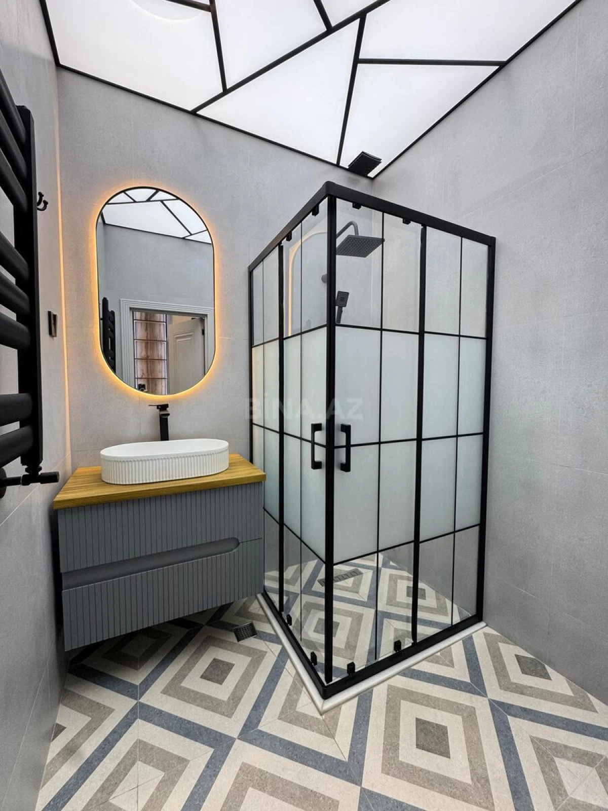 Satılır 2 otaqlı mənzil 85 m²