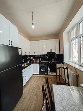 Satılır 6 otaqlı həyət evi 200 m²