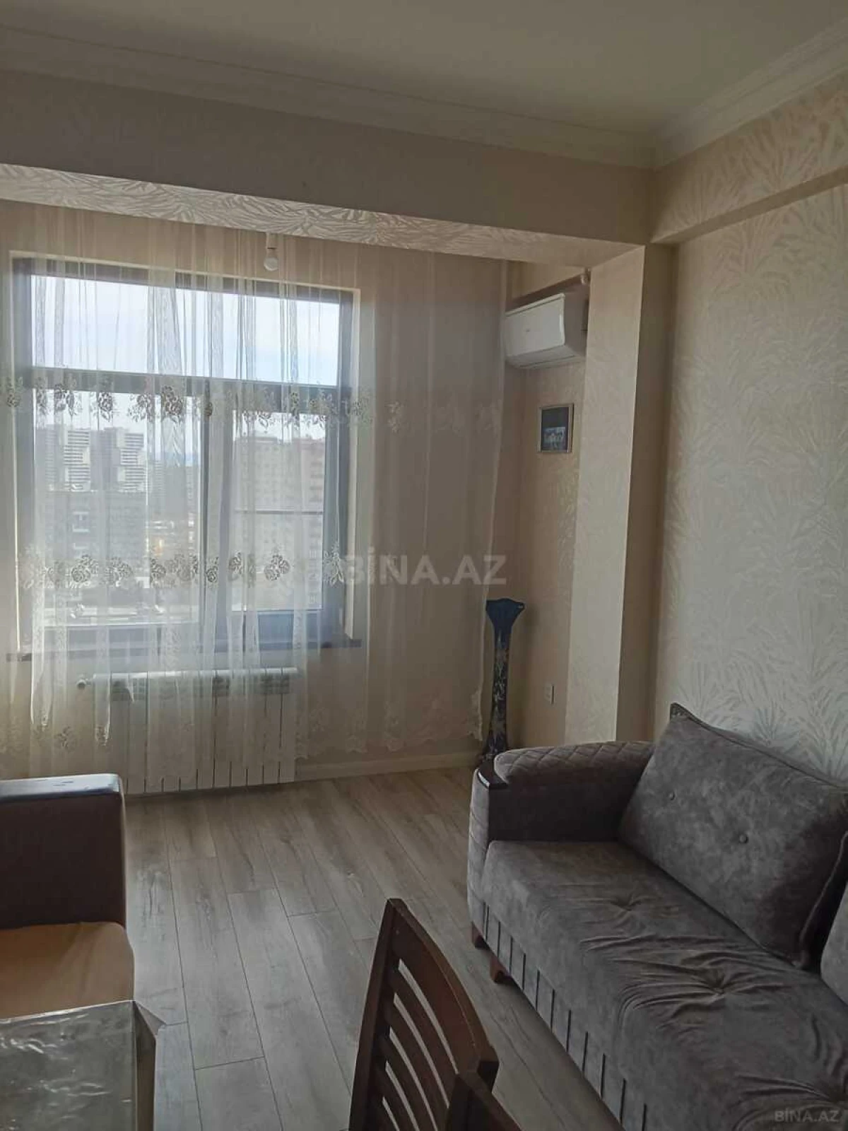 Kirayə verilir 2 otaqlı mənzil 60 m²