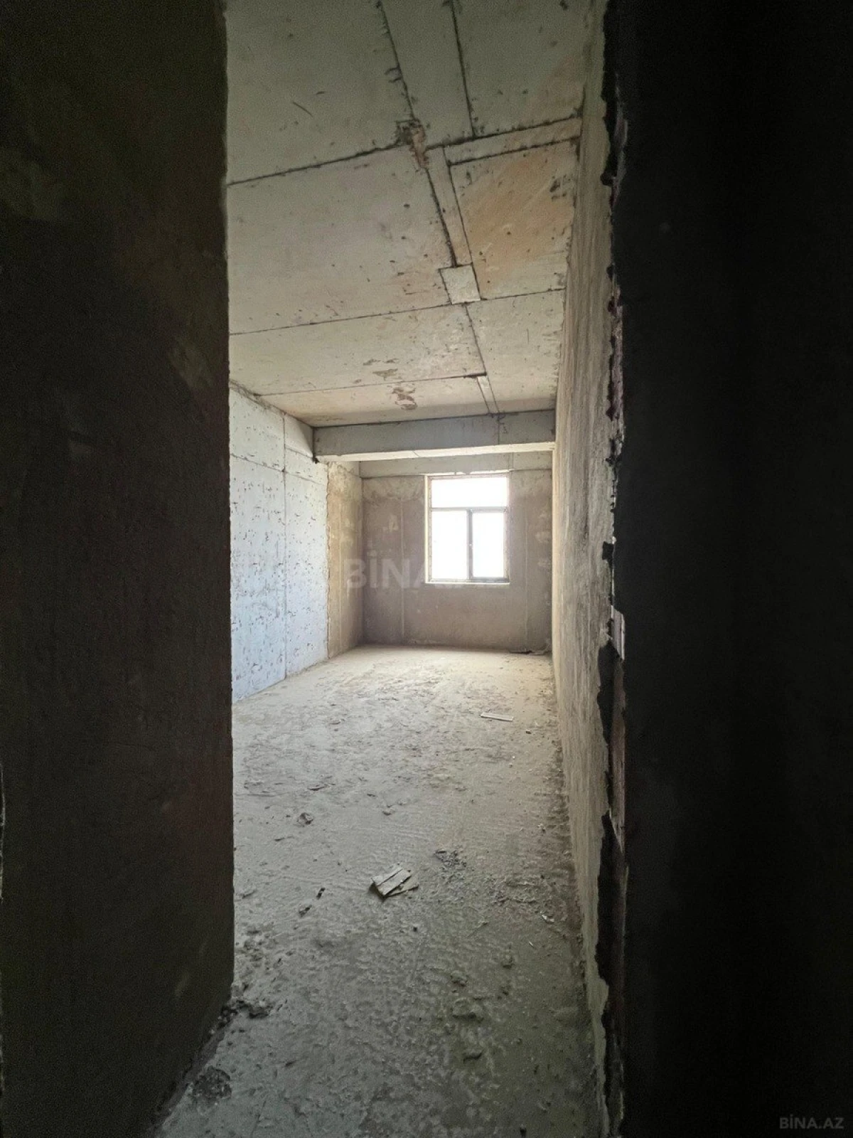 Satılır 2 otaqlı mənzil 110 m²