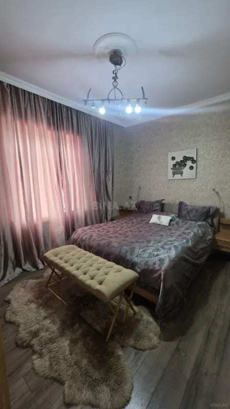 Satılır 6 otaqlı həyət evi 200 m²