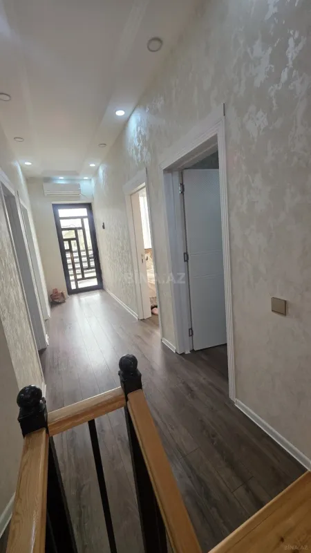 Satılır 6 otaqlı həyət evi 200 m²
