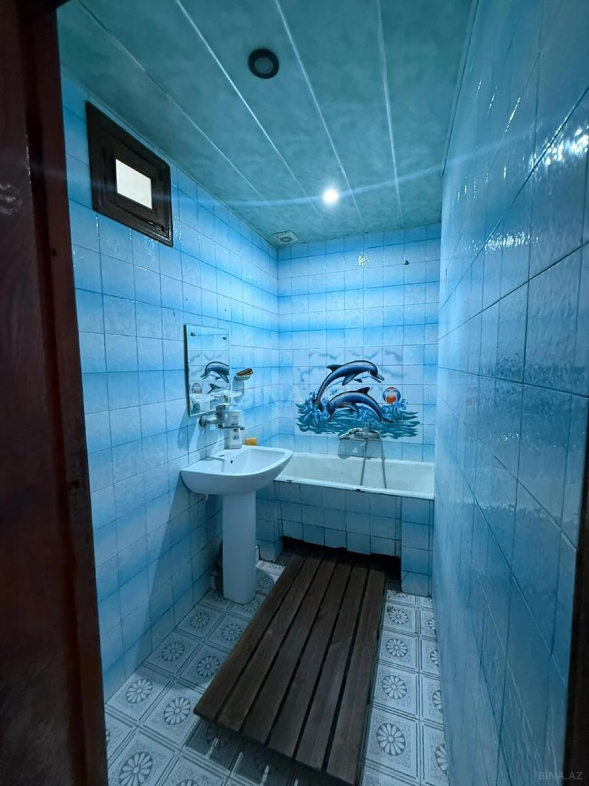 Satılır 4 otaqlı mənzil 100 m²