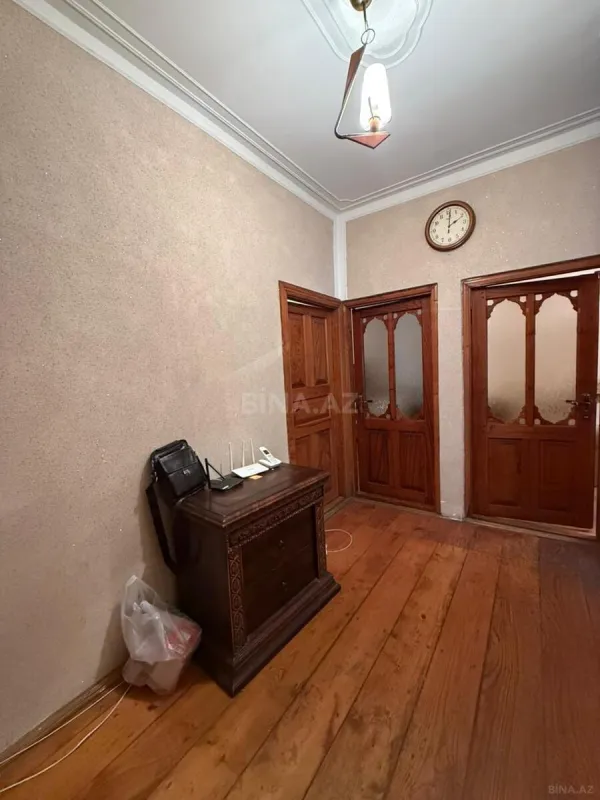 Satılır 4 otaqlı mənzil 100 m²