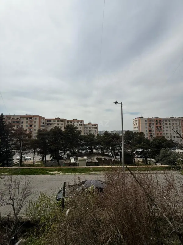 Satılır 4 otaqlı mənzil 100 m²