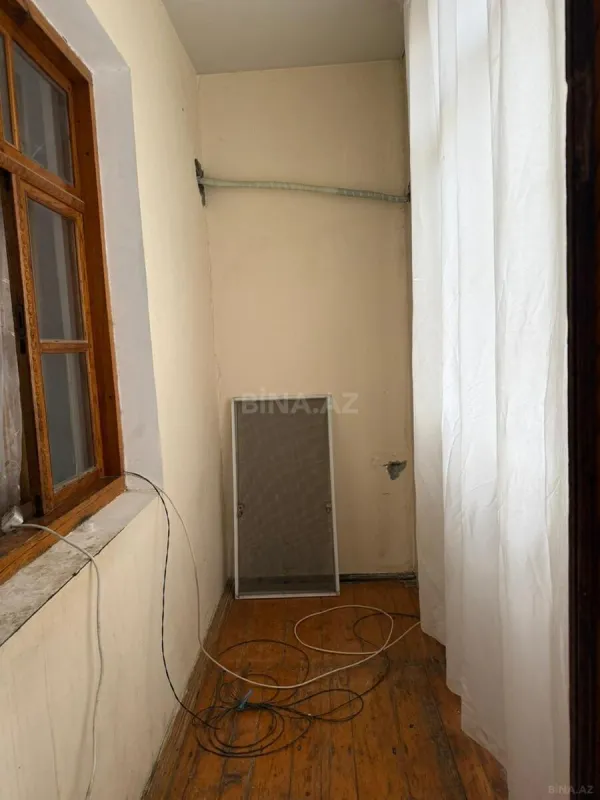 Satılır 4 otaqlı mənzil 100 m²