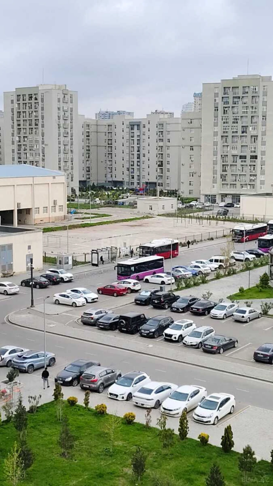 Kirayə verilir 3 otaqlı mənzil 85 m²